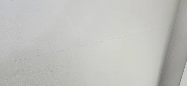 cracks reappeared after ceiling repair